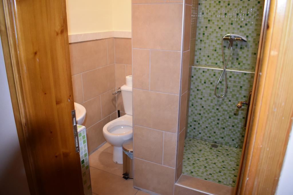 Ferienwohnung Menis Haus Vrasná Exterior foto