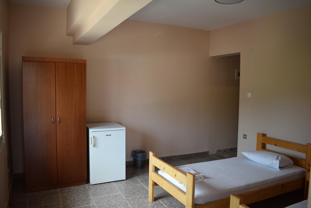 Ferienwohnung Menis Haus Vrasná Exterior foto