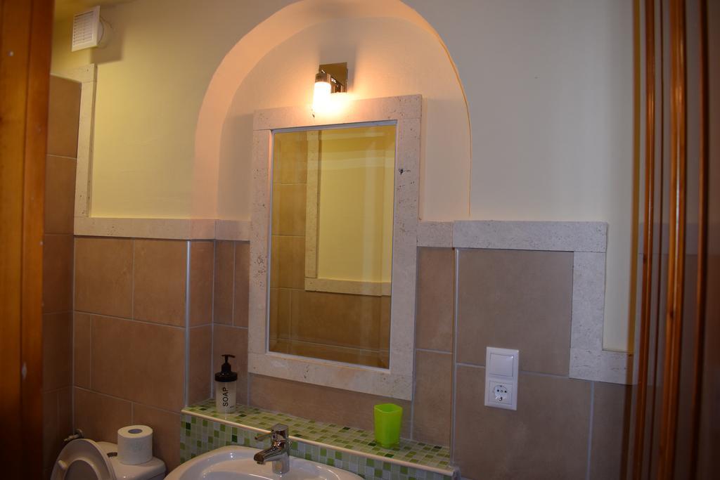 Ferienwohnung Menis Haus Vrasná Exterior foto